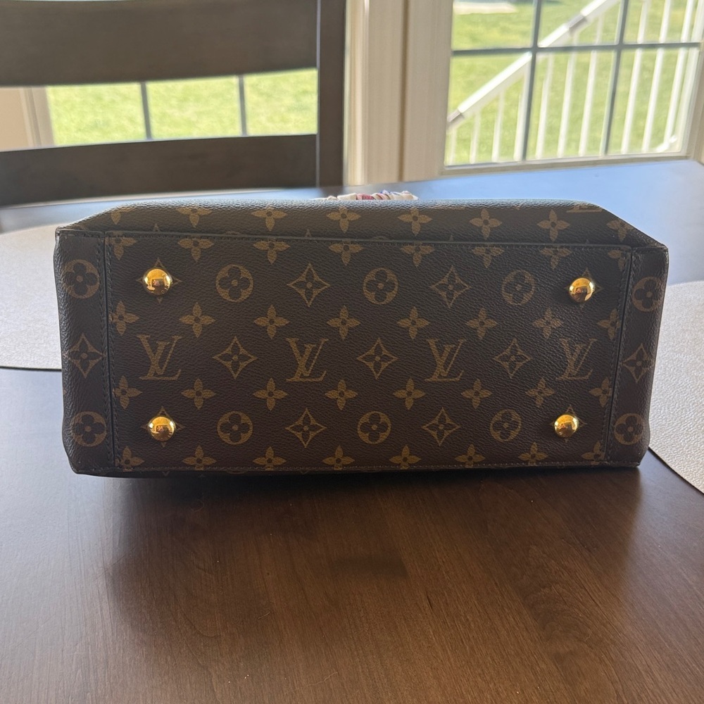 Louis Vuitton Brown Monogram Tote with Red Interior - Picture 5 of 7